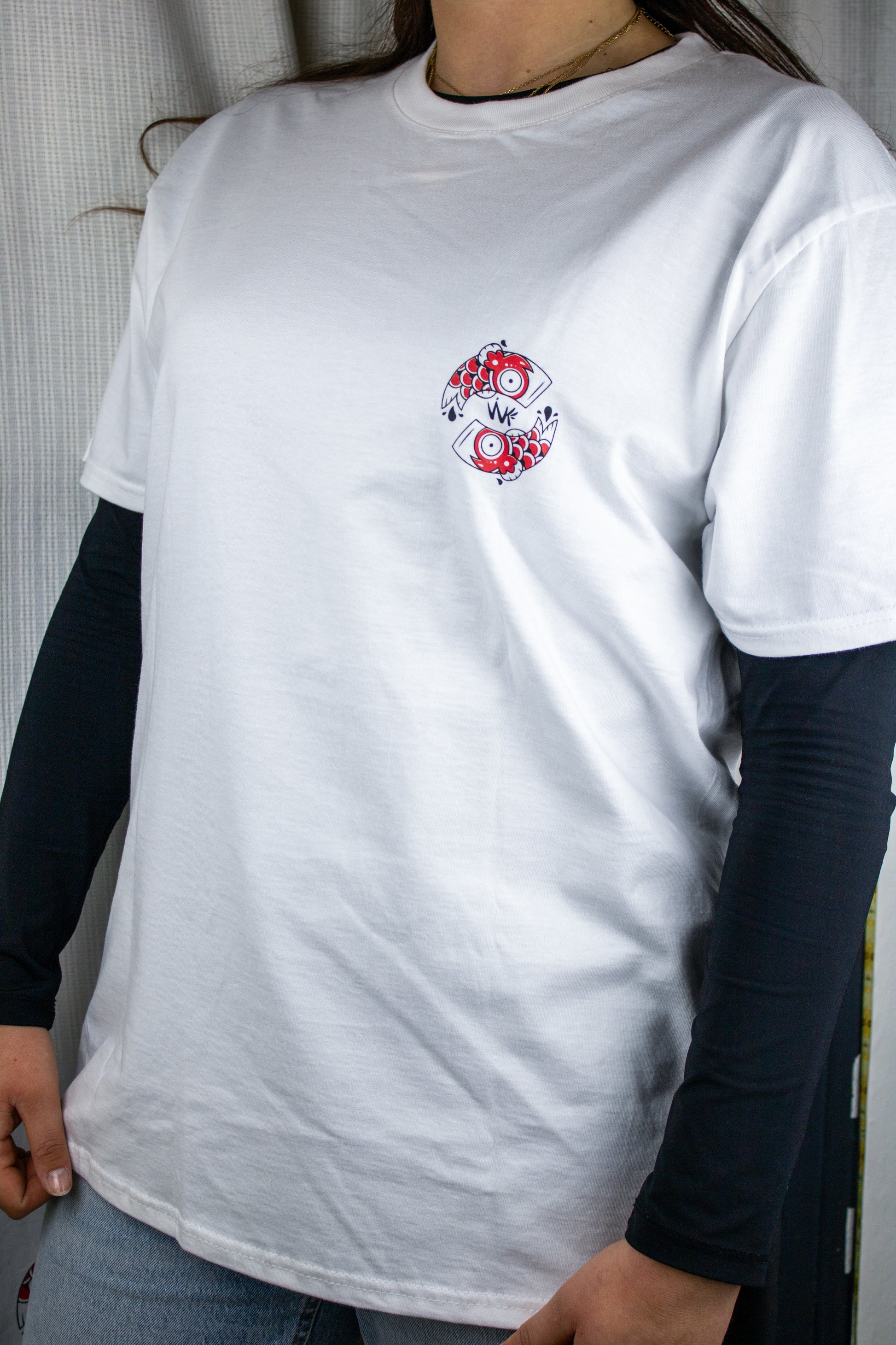 Serigraphie artisanale t shirt unisexe porté en overlay textile