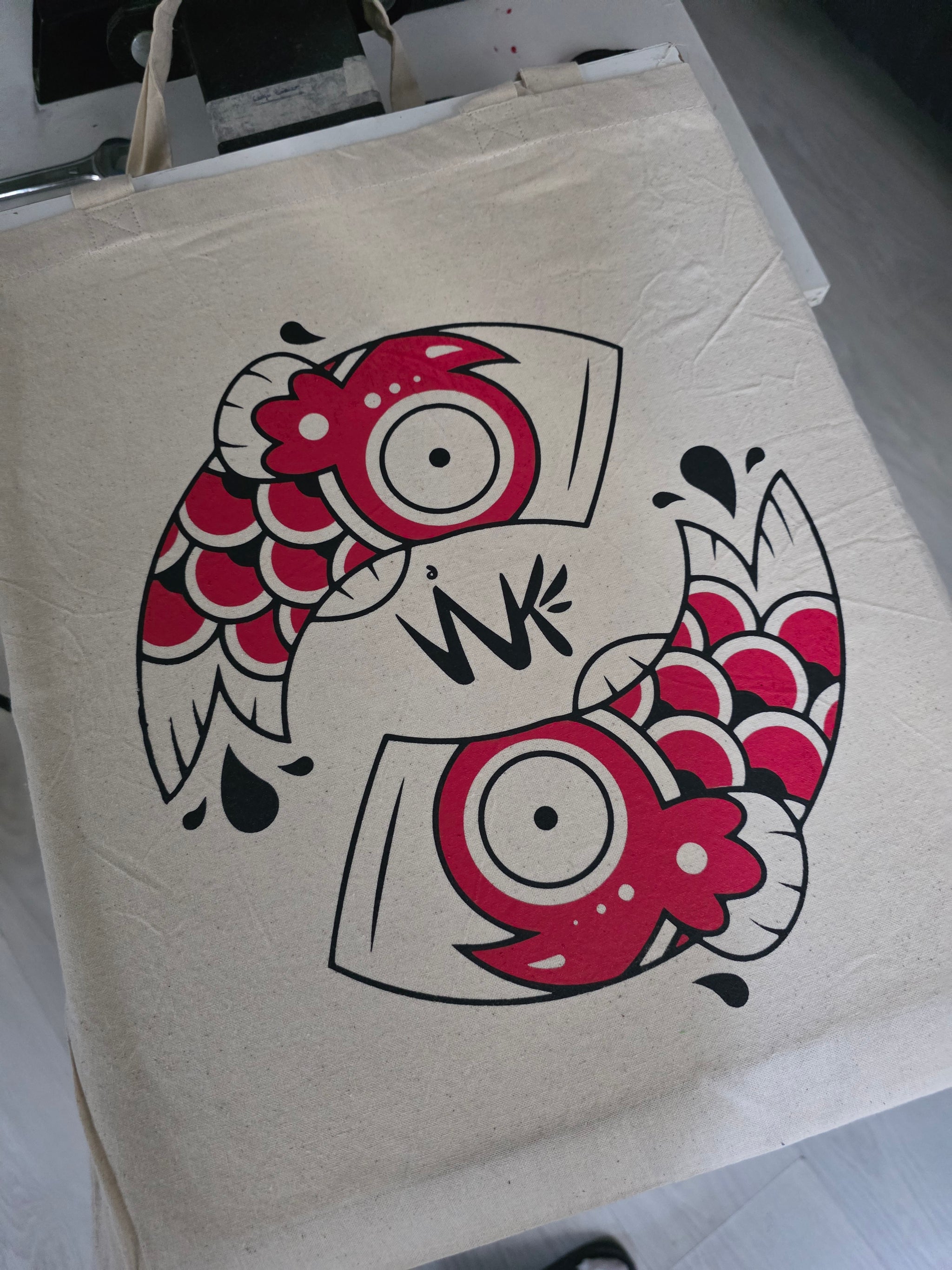Vidéo de l'impression du tote bag Logo Wink bicouleur.